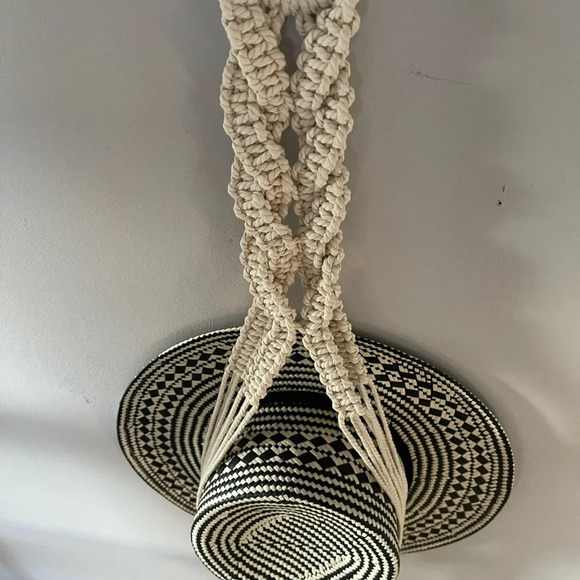 Boho Hat  Hanger Macrame Natural Handcrafted Wall Hanging One Size - Picture 12 of 13